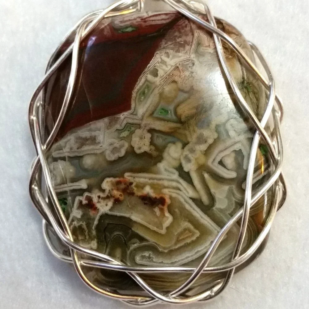 Necklace Crazy Lace Agate Pendant with Chain